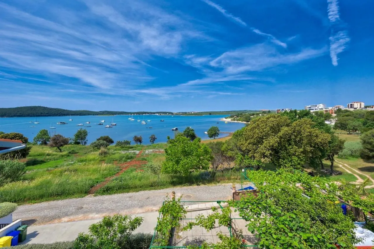 Sun&Sea Apartments Medulin A3 Хорватия